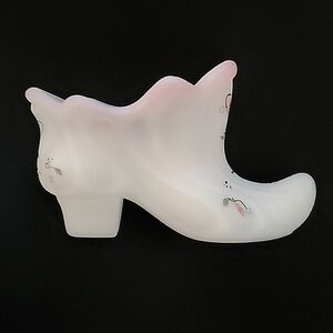 Fenton White Satin/Frosted Handpainted Flowers Baby Pink Trim Slipper